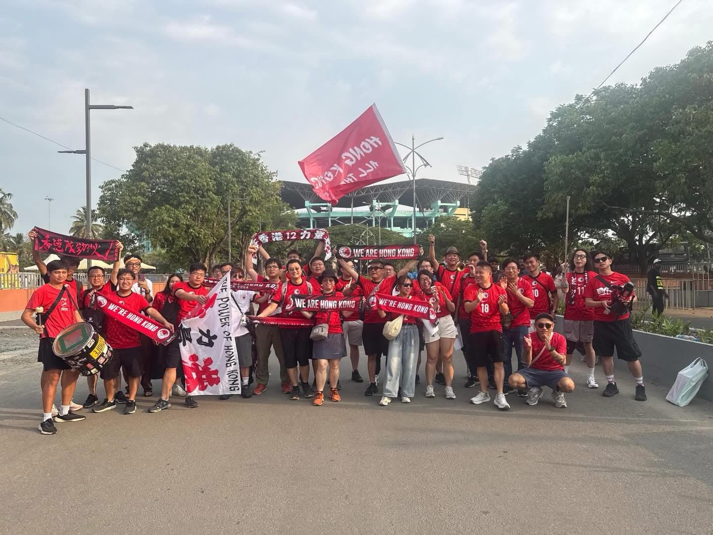 雖然留有遺憾，但還是實現全勤的夢想，相信球迷的參與可以改變香港足球！